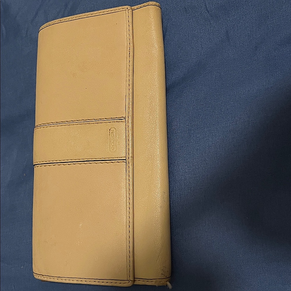 COACH Hamilton Tri-Fold Leather Wallet - New w/ Defects